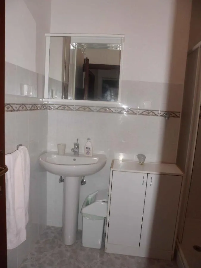 Apartment In Mali Vareski/Istrien 8693